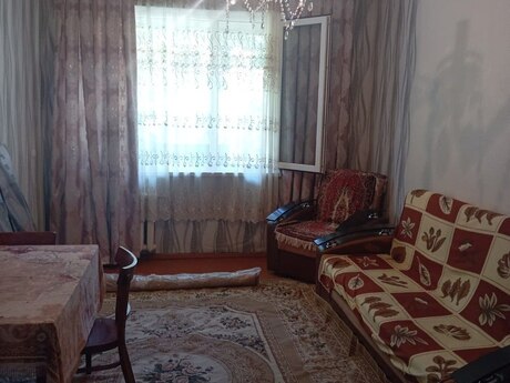 Elan №6227155 - Bakı, Memar Əcəmi m., 2 otaqlı, 70 m², 2/5 mərtəbə