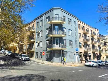 Elan №6227569 - Bakı, İçəri Şəhər m., 2 otaqlı, 78 m², 2/4 mərtəbə