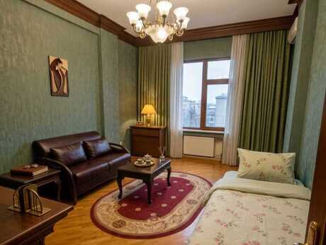 Elan №6227675 - Bakı, Gənclik m., 4 otaqlı, 200 m², 5/18 mərtəbə