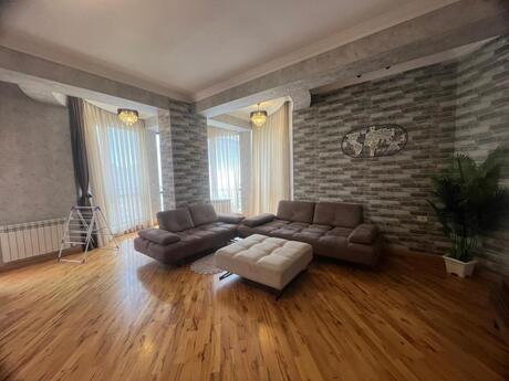 Kirayə 3 otaqlı mənzil, 157 m², Nəsimi: 1 300 ₼/ay 3