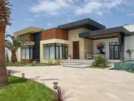 5 otaqlı həyət evi/bağ evi - Mərdəkan q. - 350 m²