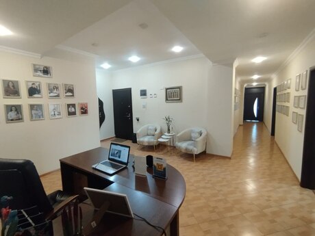 9 otaqlı ofis - 8 Noyabr m. - 320 m²