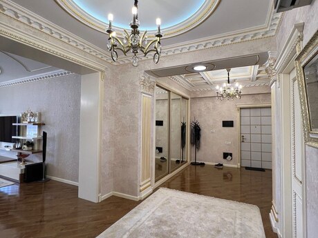 Elan №6227732 - Bakı, Elmlər Akademiyası m., 3 otaqlı, 152 m², 8/18 mərtəbə