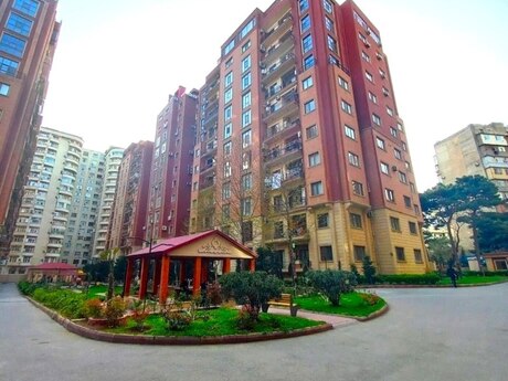 Объявление №6227824 - Баку, м. Гянджлик, 3-комн., 165 м², 1/12 этаж
