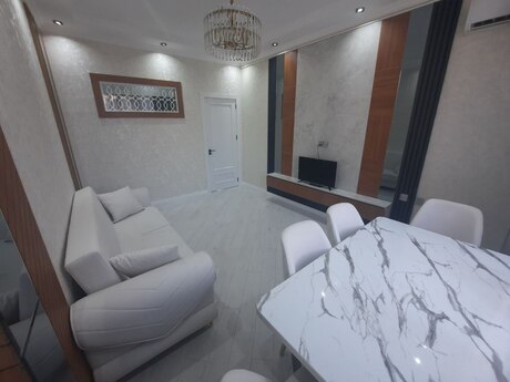 Объявление №6227882 - Баку, м. Кара Караев, 2-комн., 60 м², 14/17 этаж