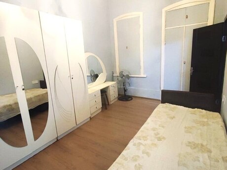 Объявление №6227927 - Баку, м. 28 мая, 3-комн., 80 м²