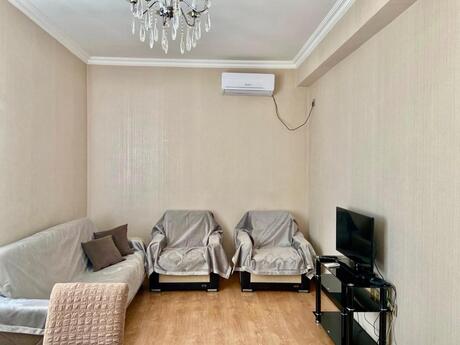 Elan №6228356 - Bakı, Yasamal r., 2 otaqlı, 70 m², 8/9 mərtəbə