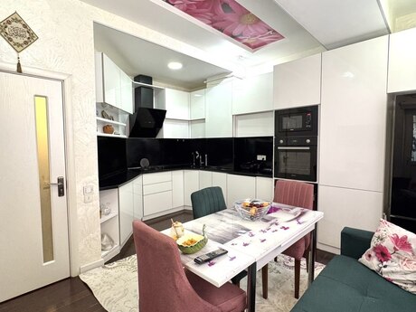 Продаётся 4-комнатная квартира в новостройке, Həzi Aslanov, 138 м², 359 000 AZN, фото 4 / 12