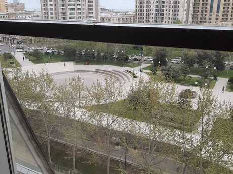 3 otaqlı köhnə tikili - Sahil m. - 104 m²
