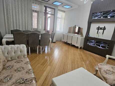 3 otaqlı mənzil, 120 m², 28 May: 348 000 ₼ 2