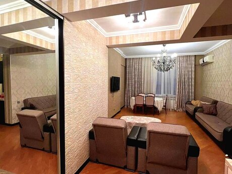 3 otaqlı mənzil, 106 m², 28 May: 370 000 ₼ 3