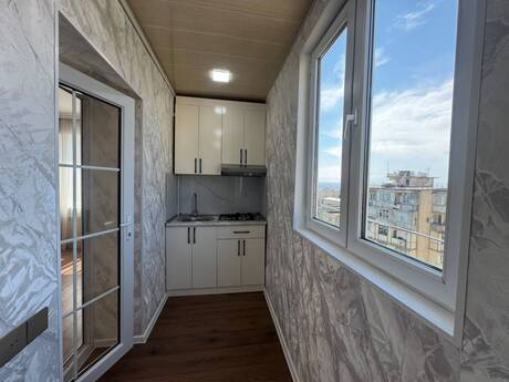 3 otaqlı köhnə tikili - Əhmədli q. - 65 m²