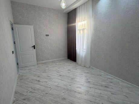 4 otaqlı həyət evi/bağ evi - Şüvəlan q. - 150 m²