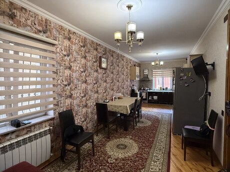 6 otaqlı həyət evi/bağ evi - Qara Qarayev m. - 180 m²