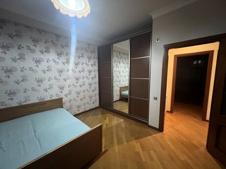 3 otaqlı yeni tikili - Bayıl q. - 130 m²