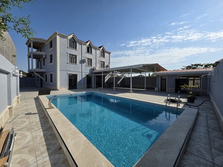8 otaqlı həyət evi, 500 m², Binəqədi: 529 999 ₼ 2