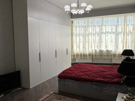 Kirayə 3 otaqlı mənzil, 215 m², Nizami: 1 800 ₼/ay 5