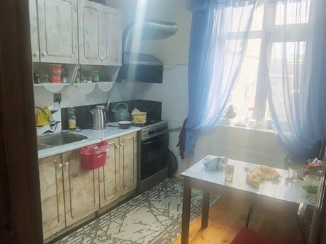 5-комн. дом/дача - Хырдалан - 200 м²