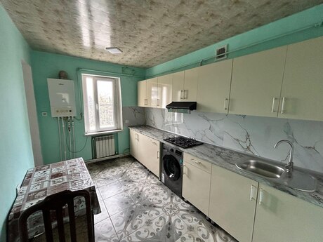 Elan №6229172 - Bakı, 8-ci mikrorayon q., 3 otaqlı, 80 m², 4/5 mərtəbə