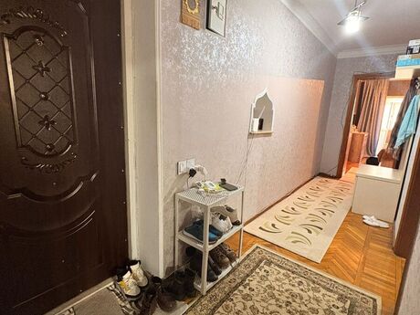 Продаётся 3-комнатная квартира в старом фонде, Memar Əcəmi, 75 м², 185 000 AZN, фото 5 / 10