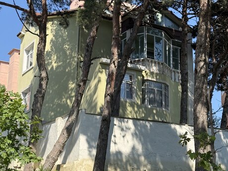 5 otaqlı həyət evi/bağ evi - Əhmədli m. - 268 m²