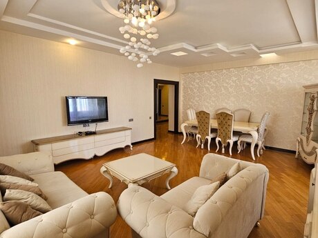 Объявление №6229266 - Баку, м. Элмляр Академиясы, 3-комн., 140 м², 15/17 этаж