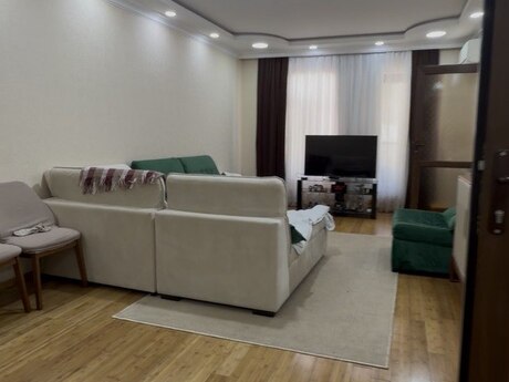 3 otaqlı həyət evi/bağ evi - Gənclik m. - 100 m²