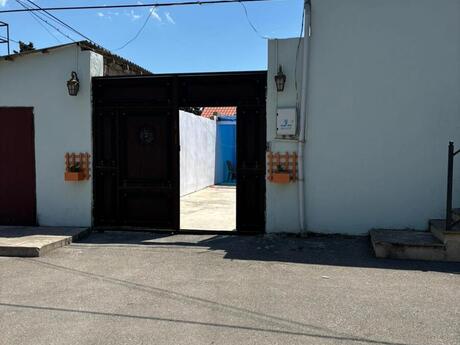 Balaxanı q.