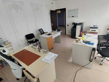 1 otaqlı ofis - Azadlıq Prospekti m. - 25 m²