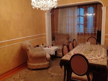Elan №6229799 - Bakı, Nərimanov r., 2 otaqlı, 65 m², 8/10 mərtəbə