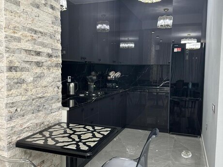 Elan №6229826 - Bakı, Gənclik m., 2 otaqlı, 73 m², 4/15 mərtəbə
