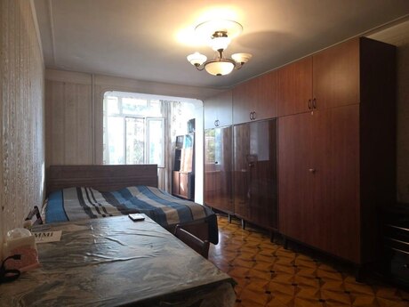 Elan №6230084 - Bakı, Neftçilər m., 1 otaqlı, 35 m², 2/5 mərtəbə