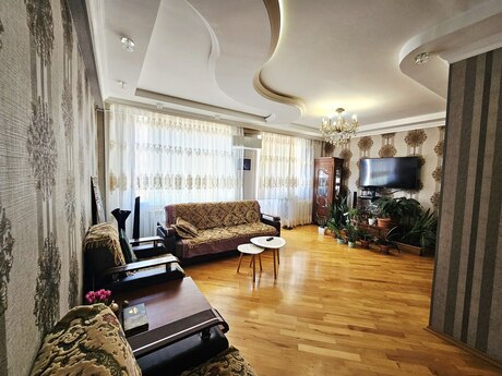 3 otaqlı mənzil, 110 m², İnşaatçılar: 230 000 ₼ 2