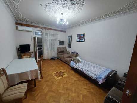 Elan №6230334 - Bakı, 28 May m., 3 otaqlı, 90 m², 3/5 mərtəbə
