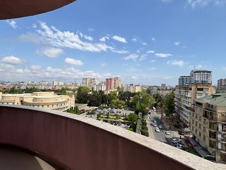 Объявление №6230375 - Баку, м. Мемар Аджеми, 3-комн., 147.7 м², 5/17 этаж
