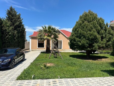 4 otaqlı həyət evi/bağ evi - Şüvəlan q. - 220 m²