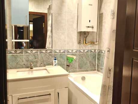 2-room old-build apartment for rent in İnşaatçılar, 50 m², 600 AZN/mo, photo 2 / 10
