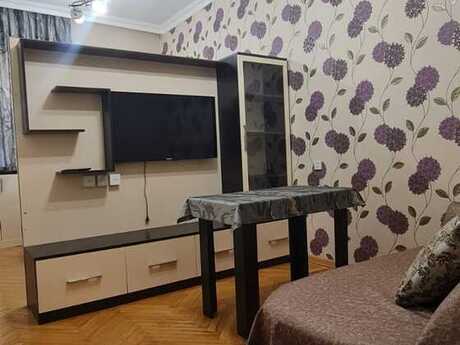 Elan №6231038 - Bakı, Sahil m., 1 otaqlı, 54 m², 3/5 mərtəbə