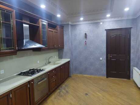3-room apartment for rent, 150 m², Şah İsmayıl Xətai: 1 400 ₼/mo 4