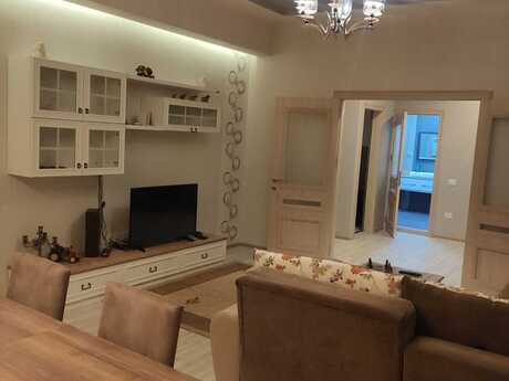 Elan №6231584 - Bakı, Şah İsmayıl Xətai m., 3 otaqlı, 120 m², 12/16 mərtəbə