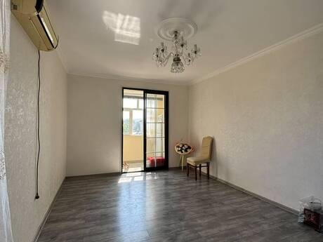Elan №6231581 - Bakı, Avtovağzal m., 2 otaqlı, 45 m², 5/5 mərtəbə
