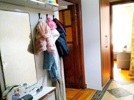 2 otaqlı köhnə tikili - Elmlər Akademiyası m. - 60 m²