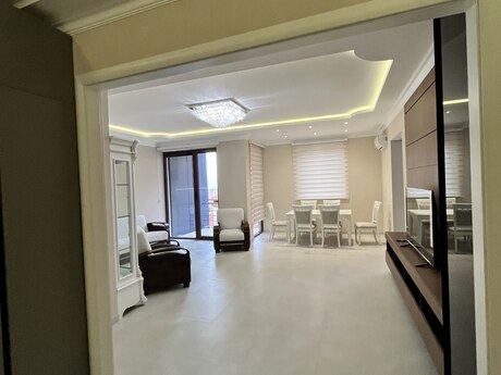 Kirayə 3 otaqlı mənzil, 125 m², Nərimanov: 2 500 ₼/ay 5
