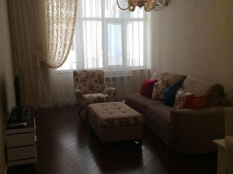 Elan №6231650 - Bakı, Şah İsmayıl Xətai m., 2 otaqlı, 90 m², 14/19 mərtəbə