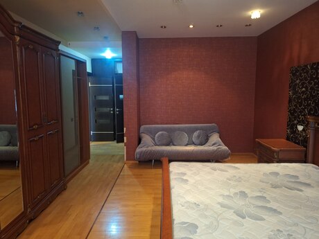 4 otaqlı mənzil, 220 m², 28 May: 510 000 ₼ 5