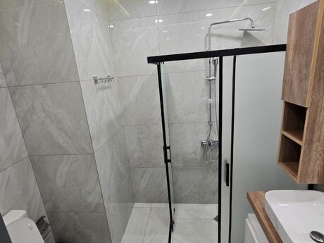 2-room apartment for rent, 84 m², Ağ şəhər: 2 100 ₼/mo 3