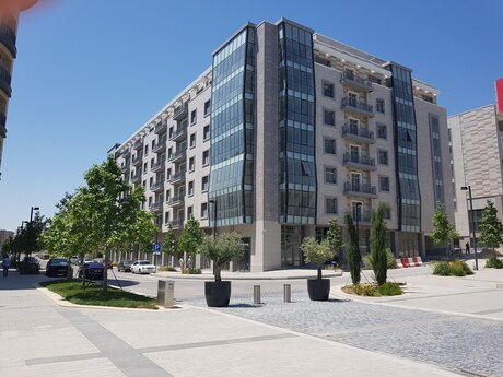 4-комн. · 225 m² · 7/8 этаж, Ağ şəhər