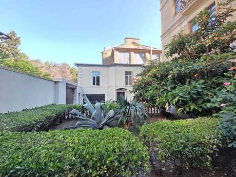 Elan №6231931 - Bakı, Yasamal r., 4 otaqlı, 145 m²