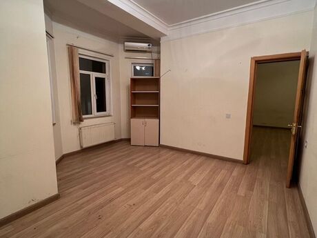 Объявление №6232162 - Баку, м. Низами, 5-комн., 160 м²
