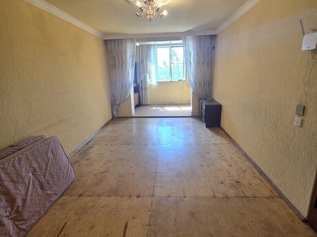 Elan №6232277 - Bakı, Həzi Aslanov m., 6 otaqlı, 70 m², 4/5 mərtəbə